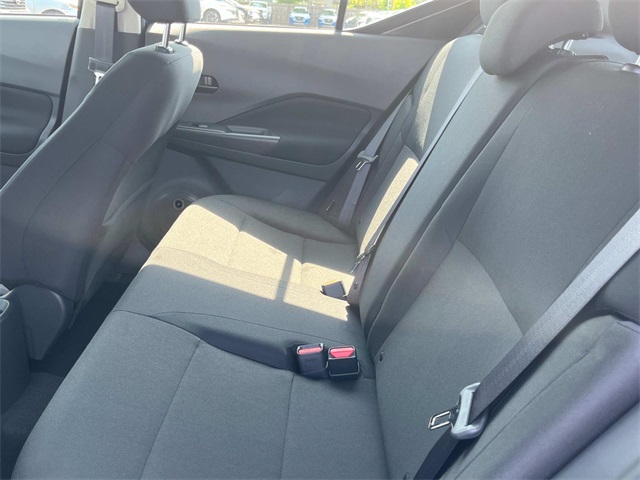 2025 Nissan Kicks Play S photo 17