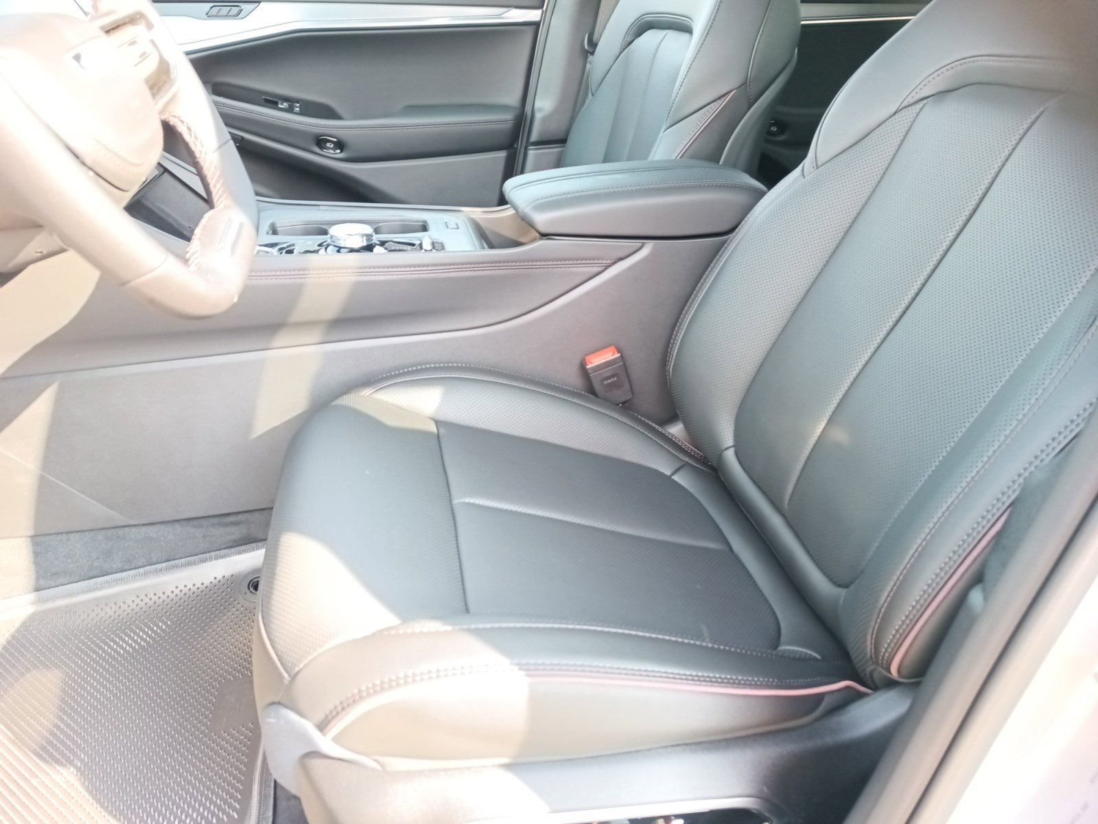 2025 Jeep Wagoneer S Launch Edition photo 19