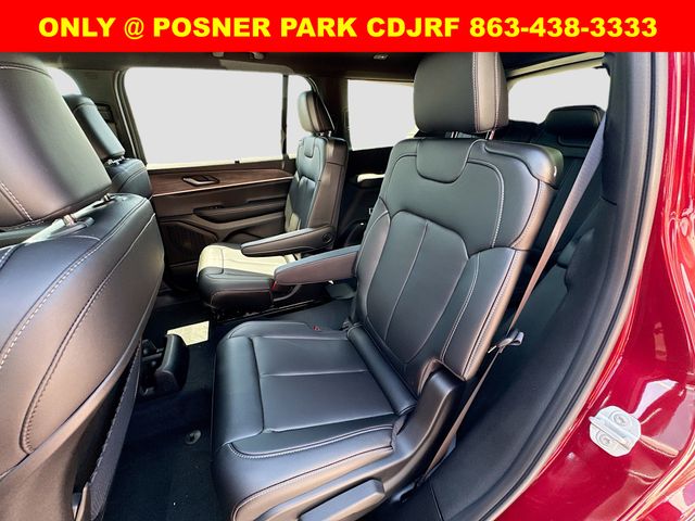 2025 Jeep Grand Cherokee Limited photo 22