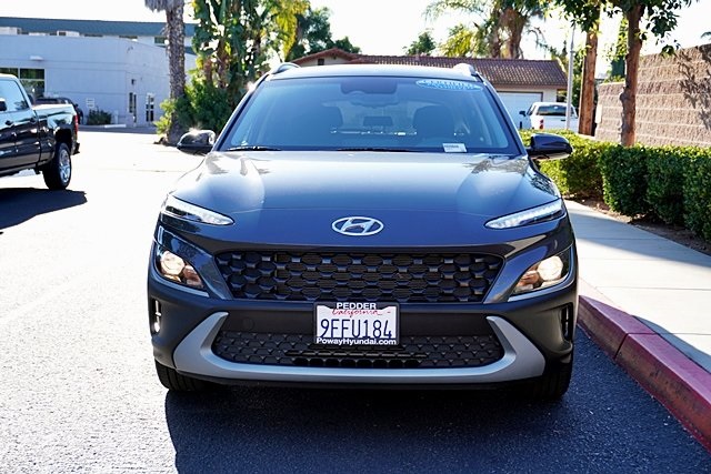 2023 Hyundai Kona SEL photo 2