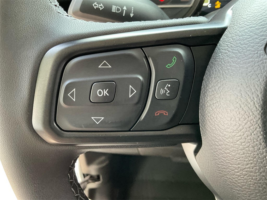 2025 Jeep Gladiator Sport S photo 31