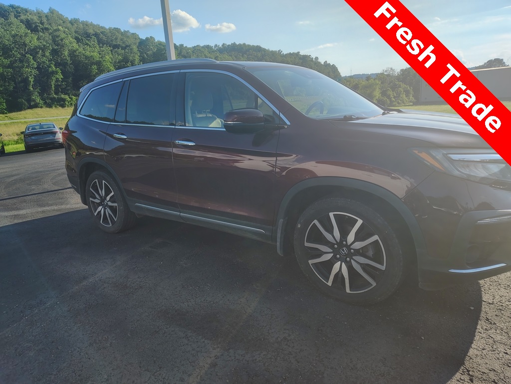 2021 Honda Pilot Touring photo 2