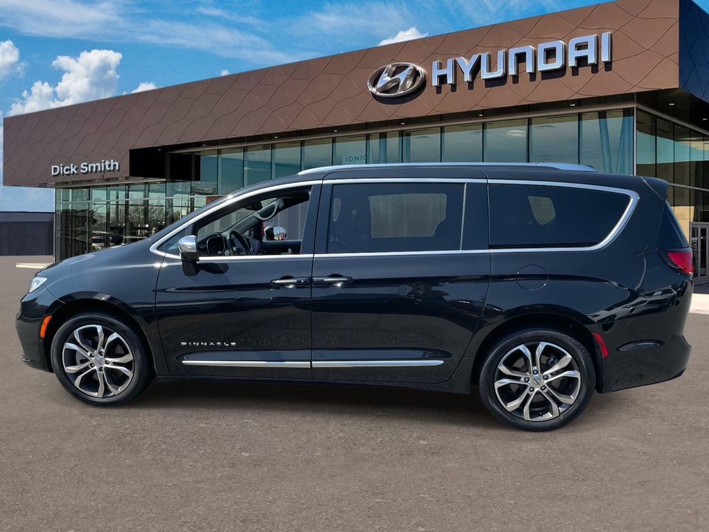 2022 Chrysler Pacifica Pinnacle photo 4
