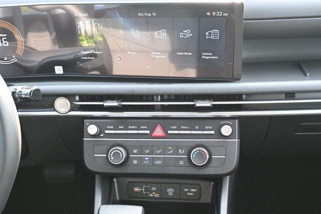 2025 Hyundai Tucson SE photo 13