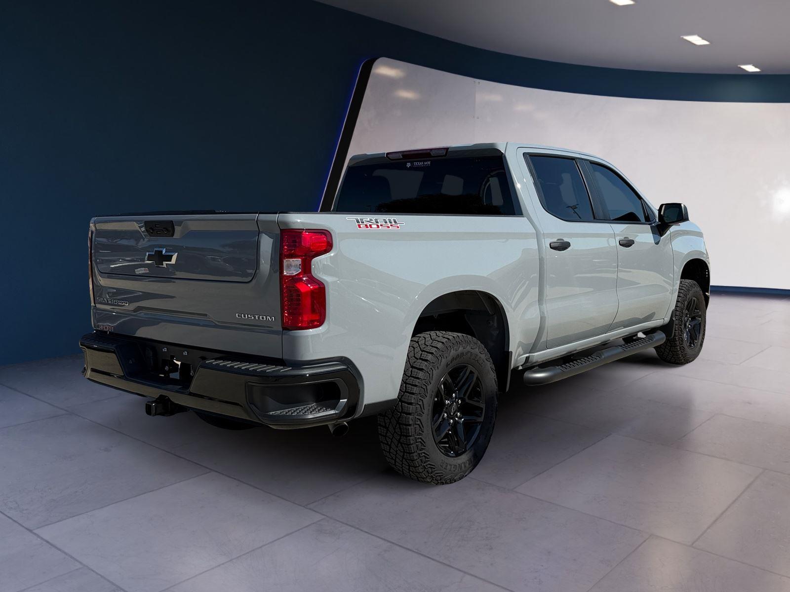 2025 Chevrolet Silverado 1500 Custom Trail Boss photo 4