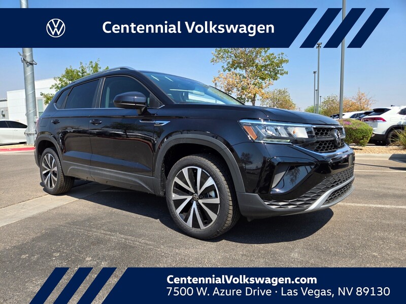 2024 Volkswagen Taos SE's photo