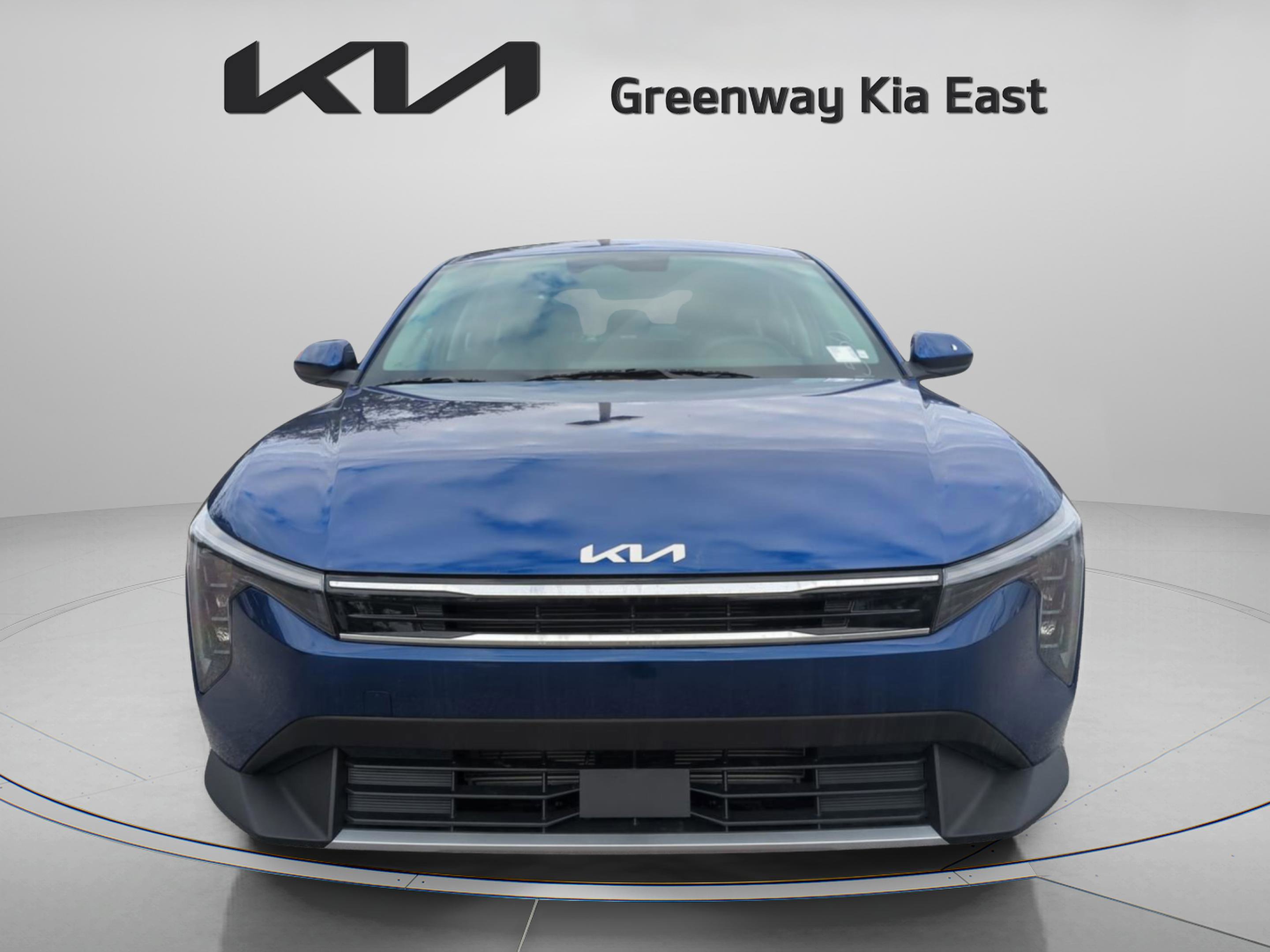 2025 Kia K4 EX photo 2