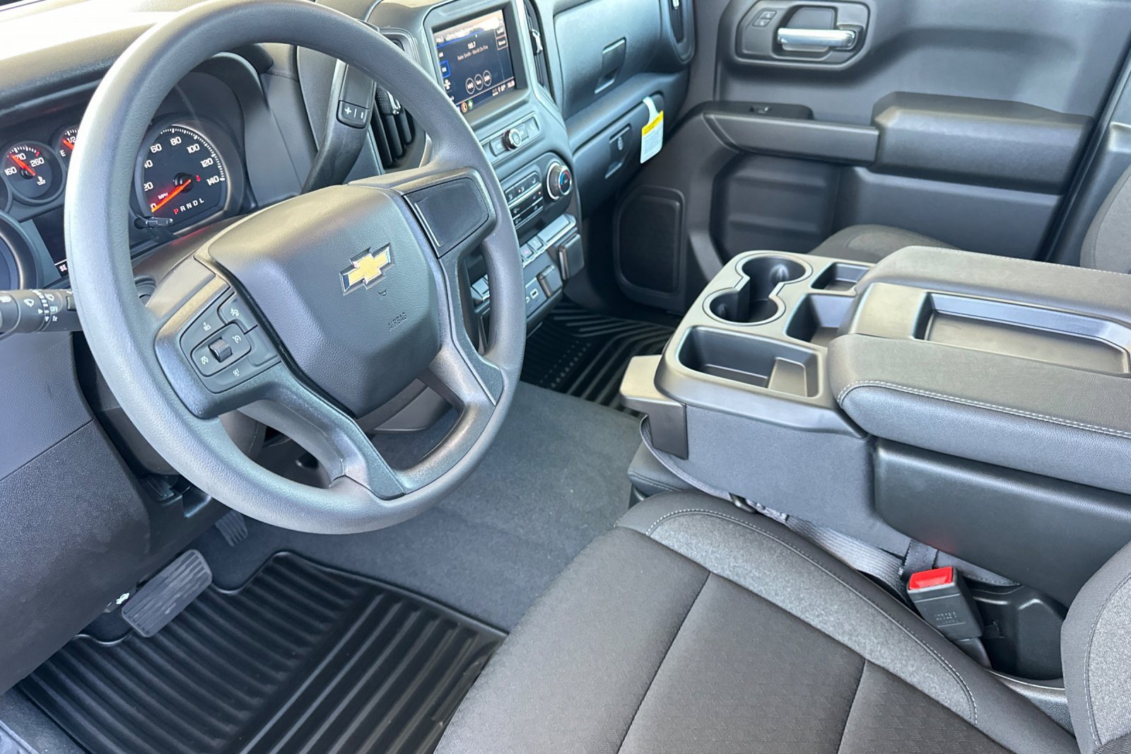2025 Chevrolet Silverado 1500 Custom photo 10