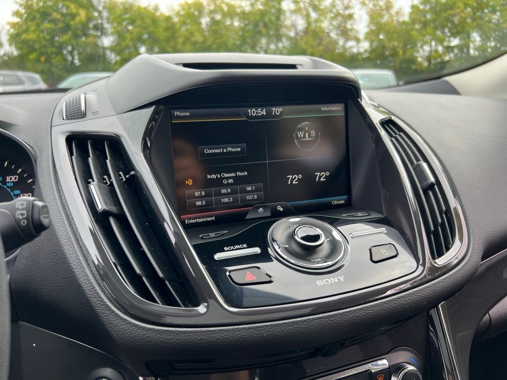 2015 Ford Escape Titanium photo 30