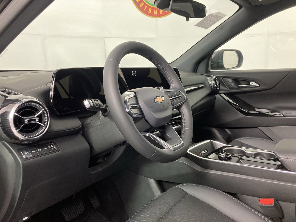 2026 Chevrolet Equinox LT photo 11