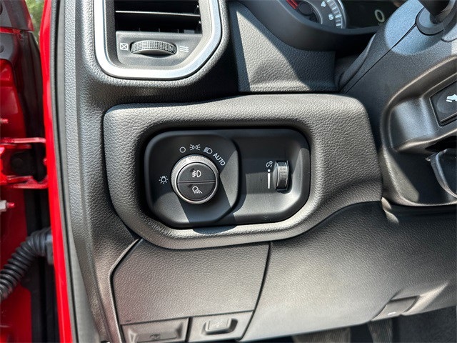 2024 Ram 2500 Big Horn photo 29