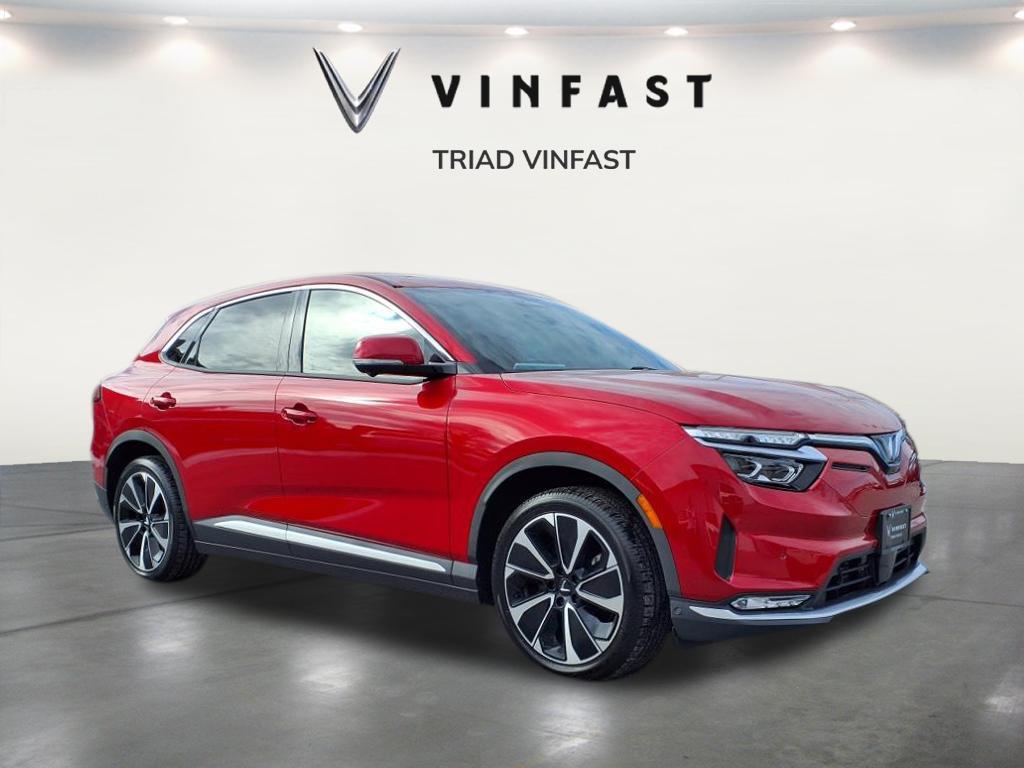 2025 VinFast VF 8 Plus's photo