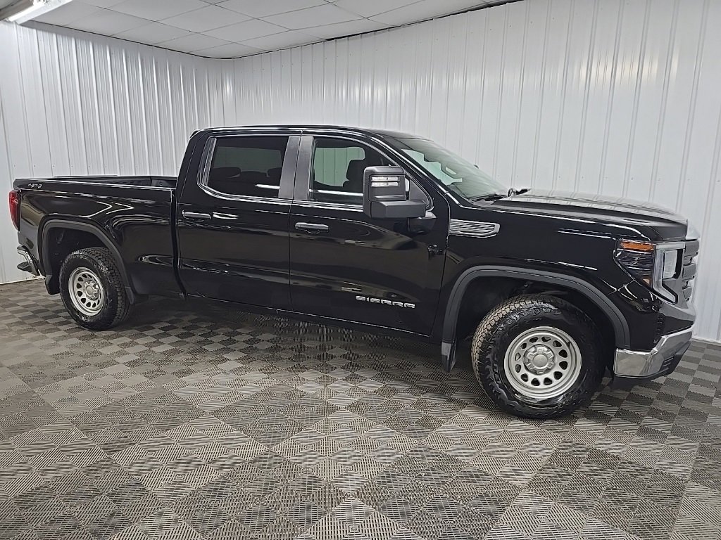 2023 GMC Sierra 1500 Pro's photo