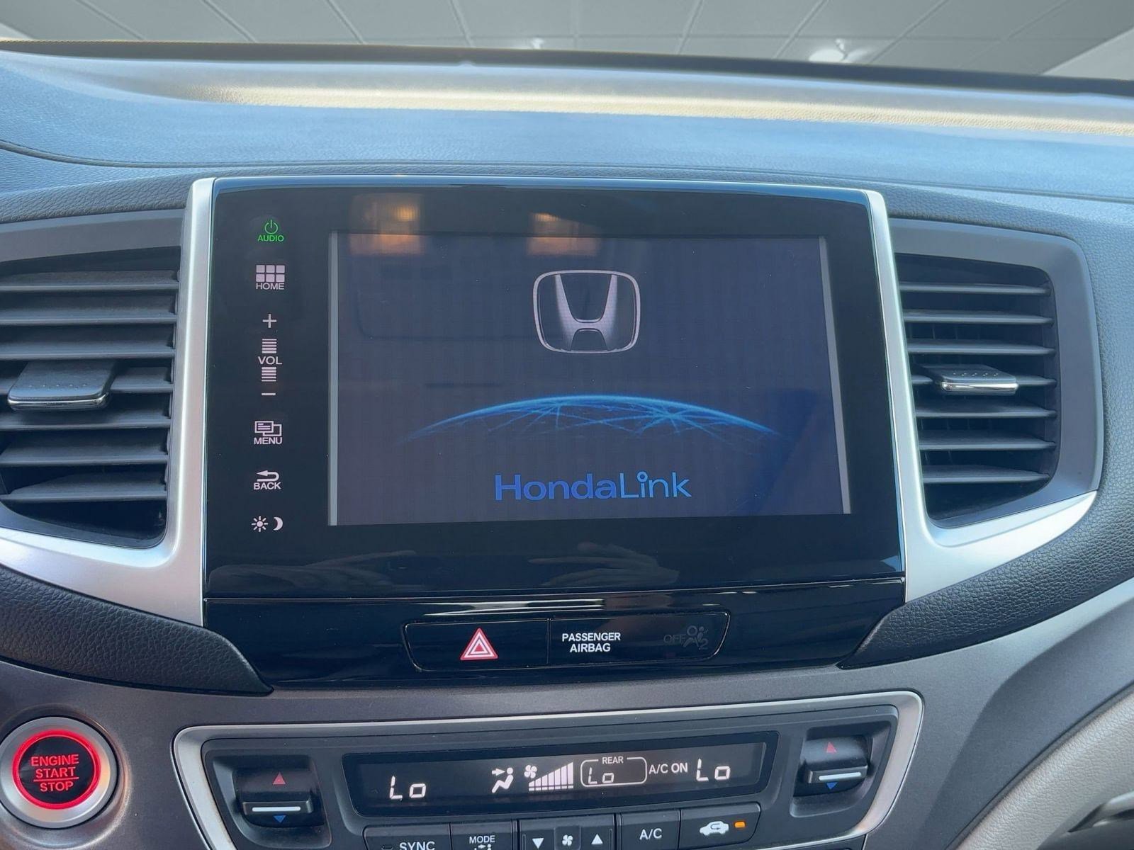 2016 Honda Pilot EX-L photo 21