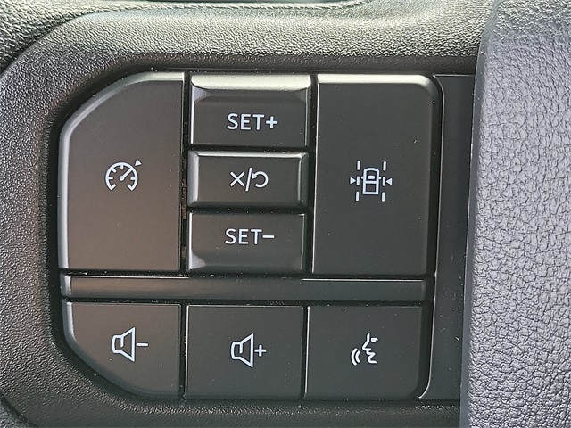 2025 Ford F-150 STX photo 3
