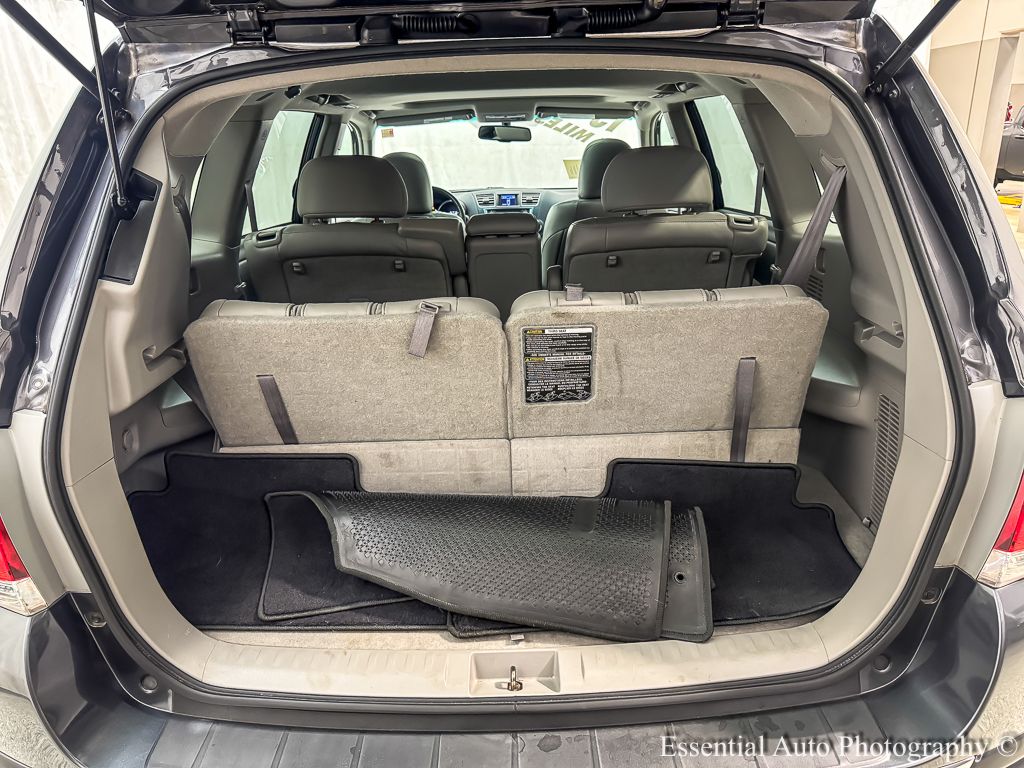2013 TOYOTA HIGHLANDER - Image 25