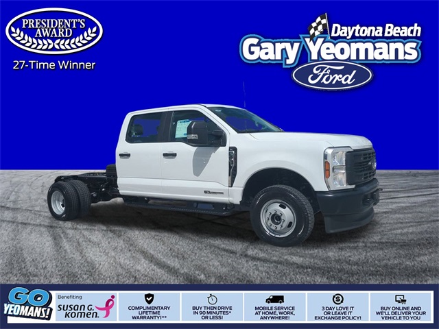 2026 Ford F-350 Super Duty Chassis Cab XL's photo