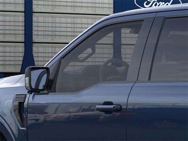 2025 Ford F-150 XLT photo 9