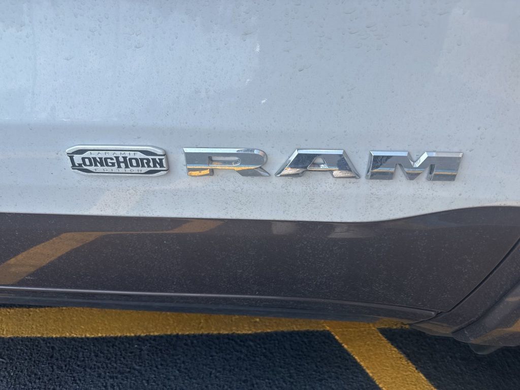 2020 Ram 1500 Laramie Longhorn photo 4