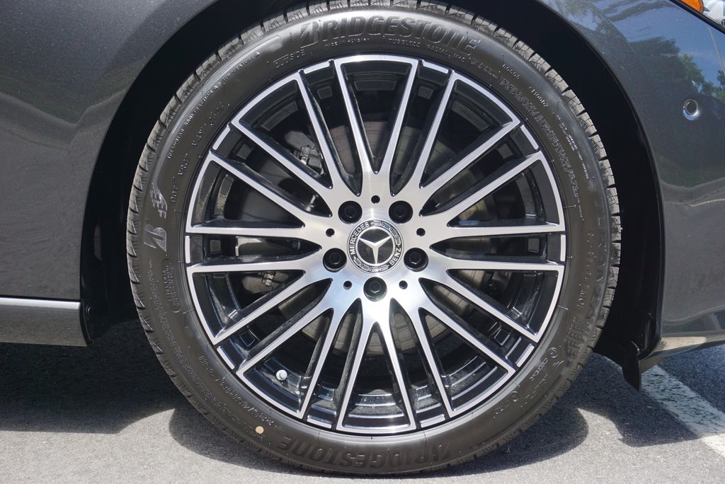 2025 Mercedes Benz C 300 4MATIC photo 16