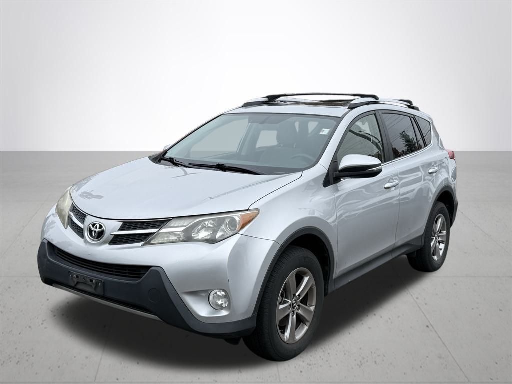 2015 Toyota RAV4 XLE photo 2