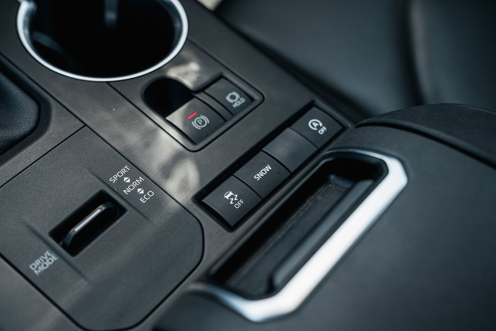 2021 Toyota Highlander XLE photo 18