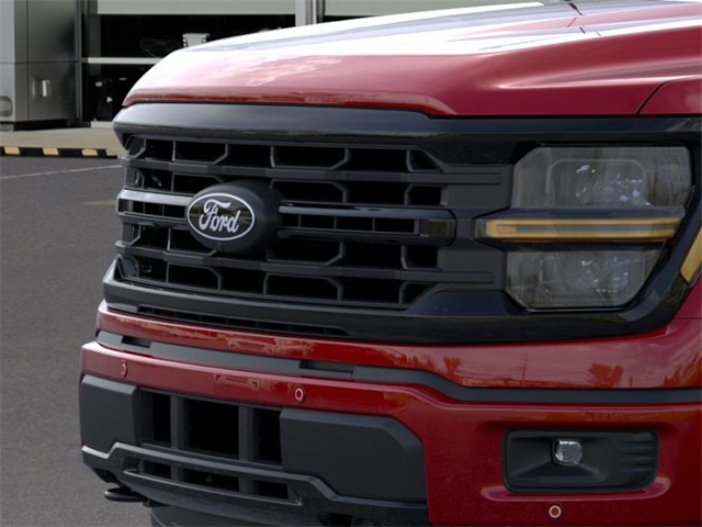 2025 Ford F-150 XLT photo 16