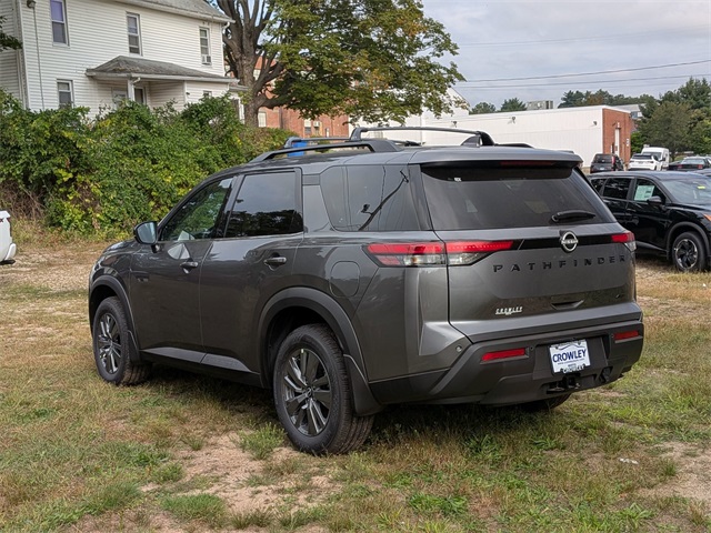2025 Nissan Pathfinder SV photo 5
