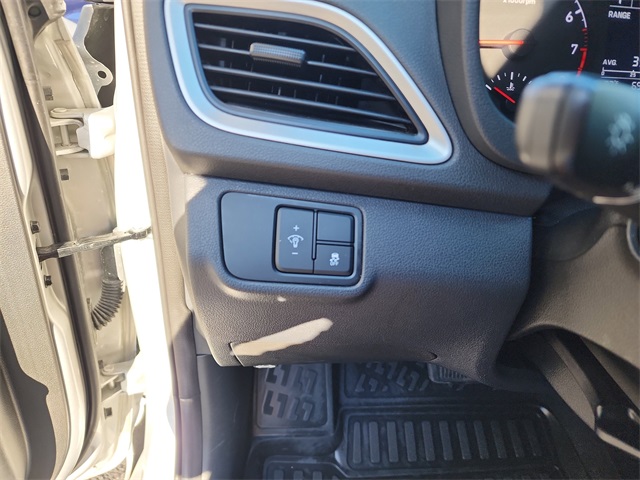 2022 Hyundai Accent SEL photo 18