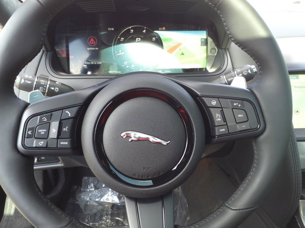 2024 Jaguar F-TYPE R75 photo 13