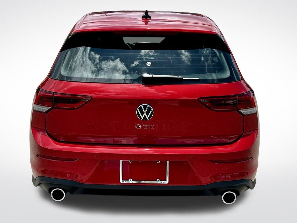2025 Volkswagen Golf GTI SE photo 4