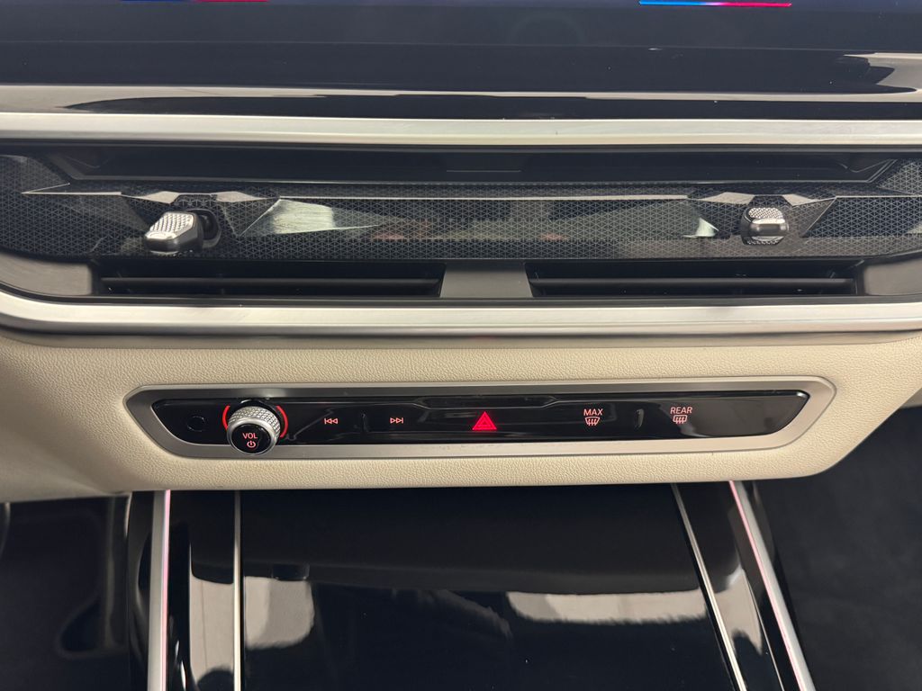 2023 Bmw X7 xDrive40i photo 31
