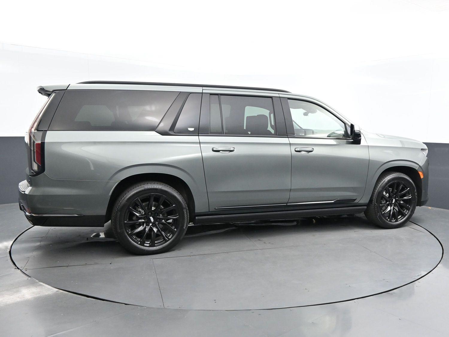2023 Cadillac Escalade ESV Sport Platinum photo 7
