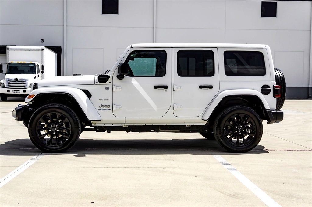 2024 Jeep Wrangler Sahara 4xe photo 8