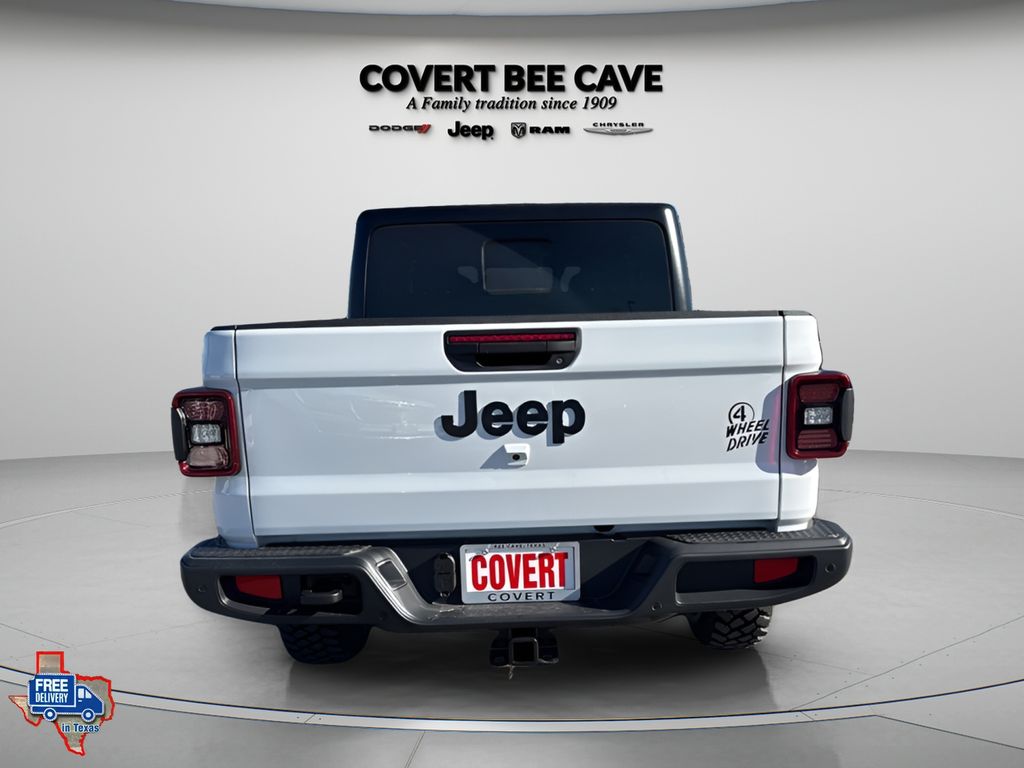 2025 Jeep Gladiator Willys photo 8
