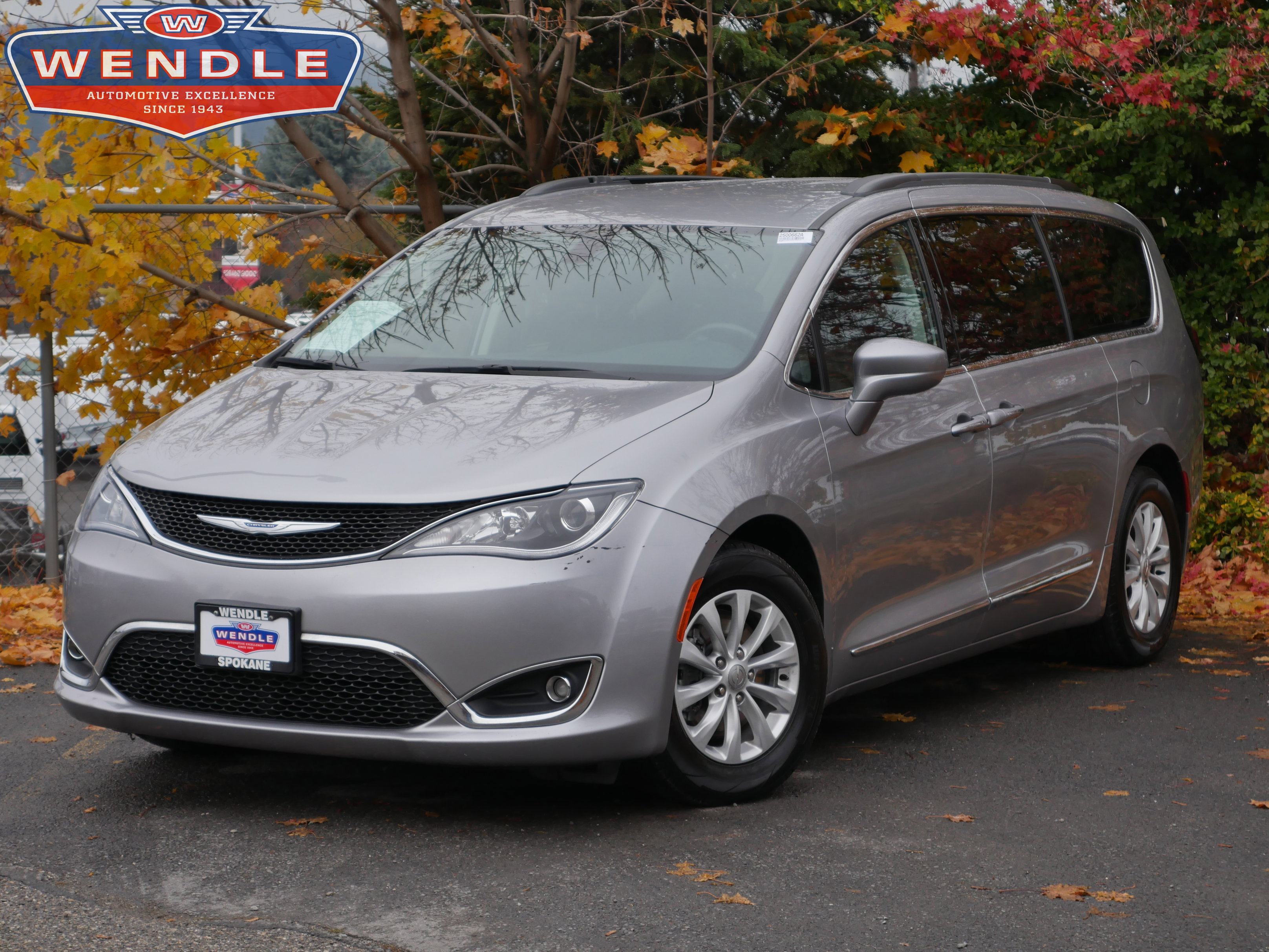 2017 Chrysler Pacifica Touring-L