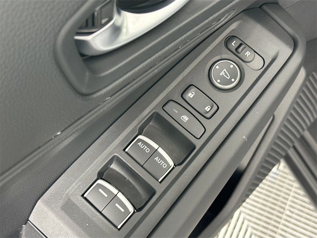 2025 Honda Accord 1.5T LX photo 18