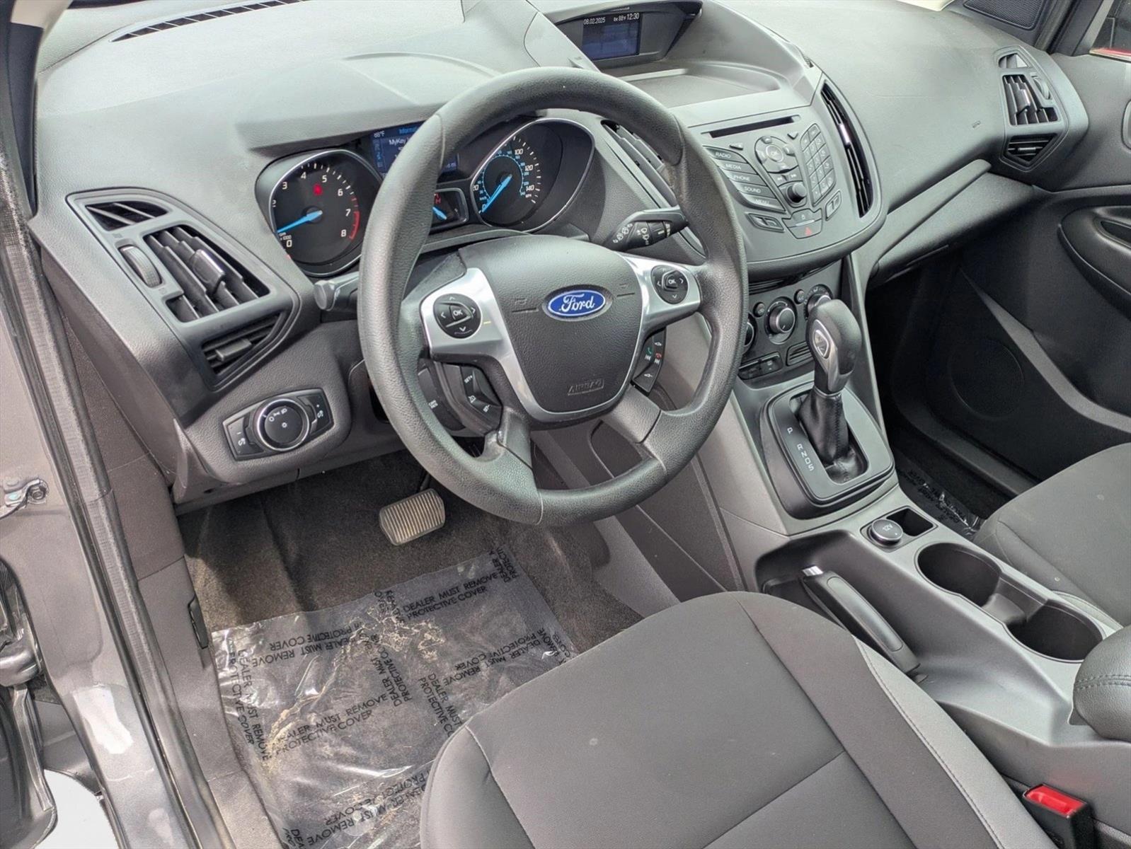 2014 Ford Escape S photo 9