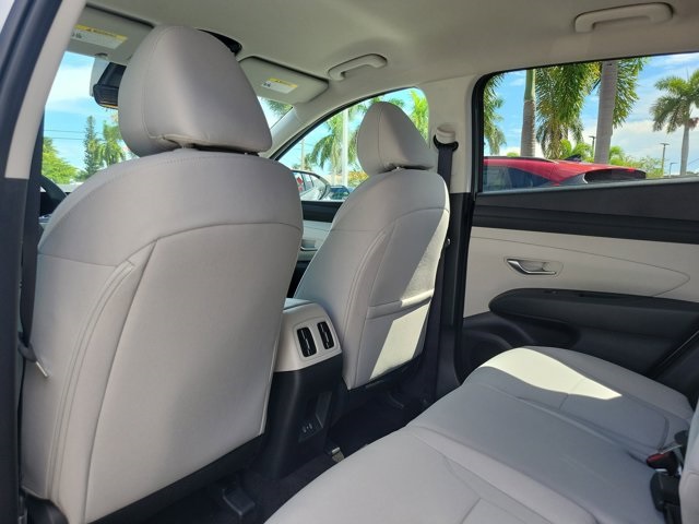 2026 Hyundai Tucson SEL photo 9