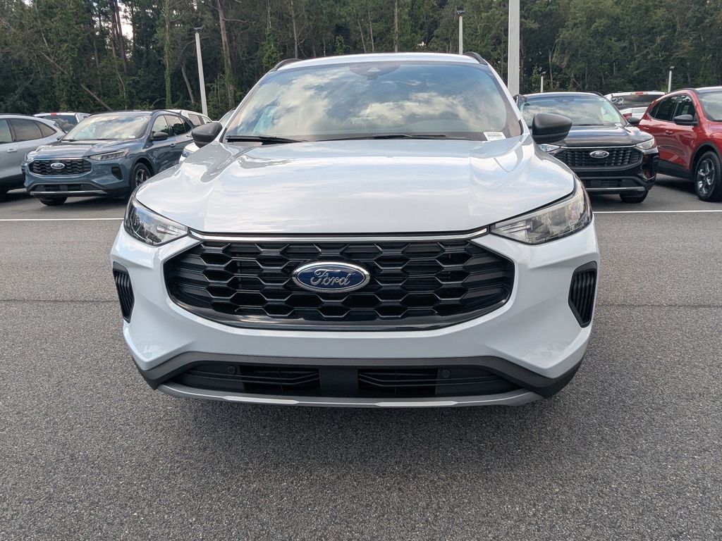 2025 Ford Escape ST-Line photo 5