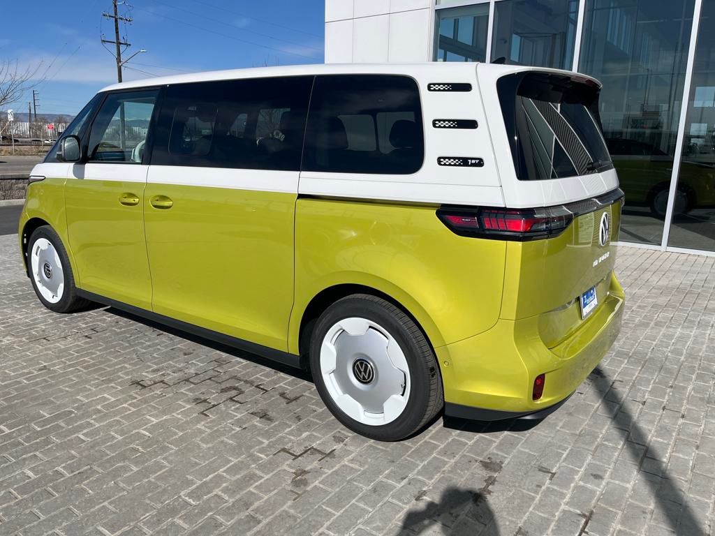 2025 Volkswagen ID. Buzz photo 3