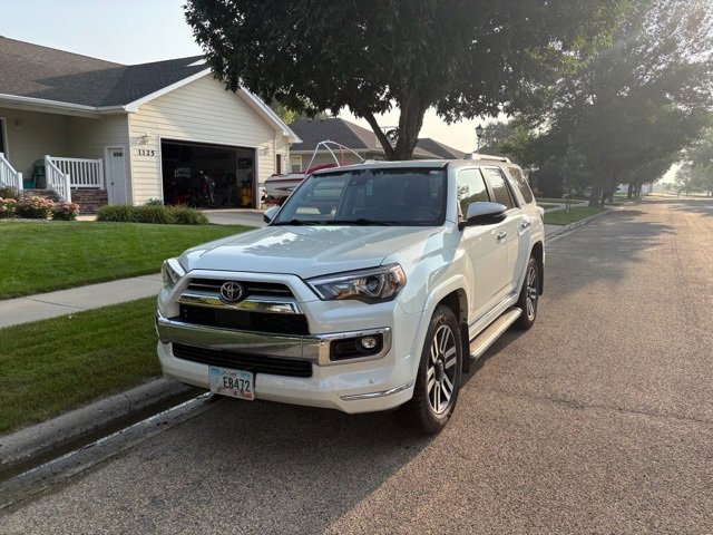 2021 Toyota 4Runner Limited photo 2