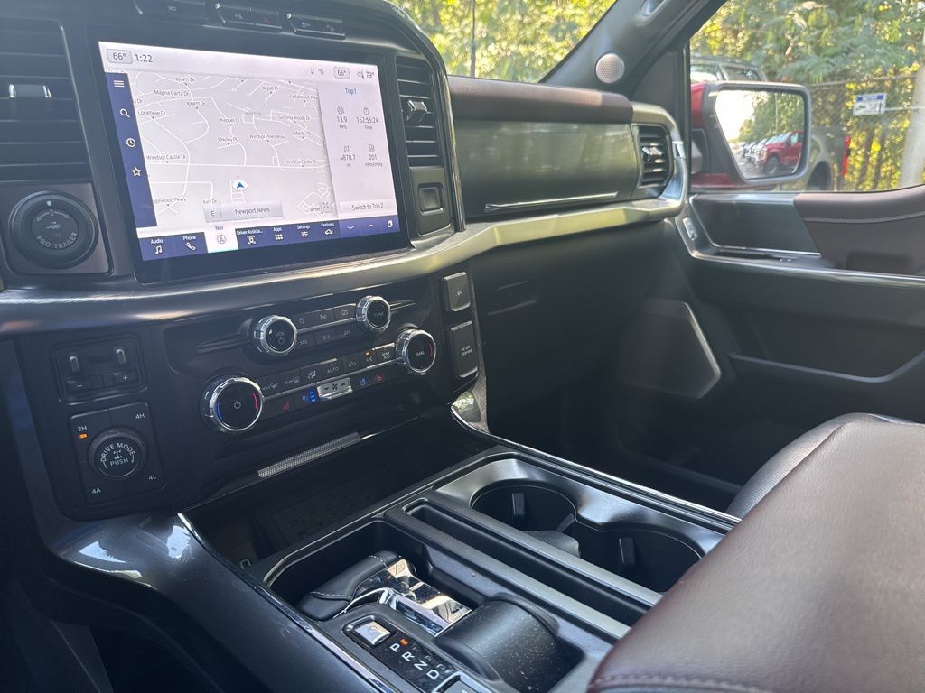 2023 Ford F-150 Lariat photo 9