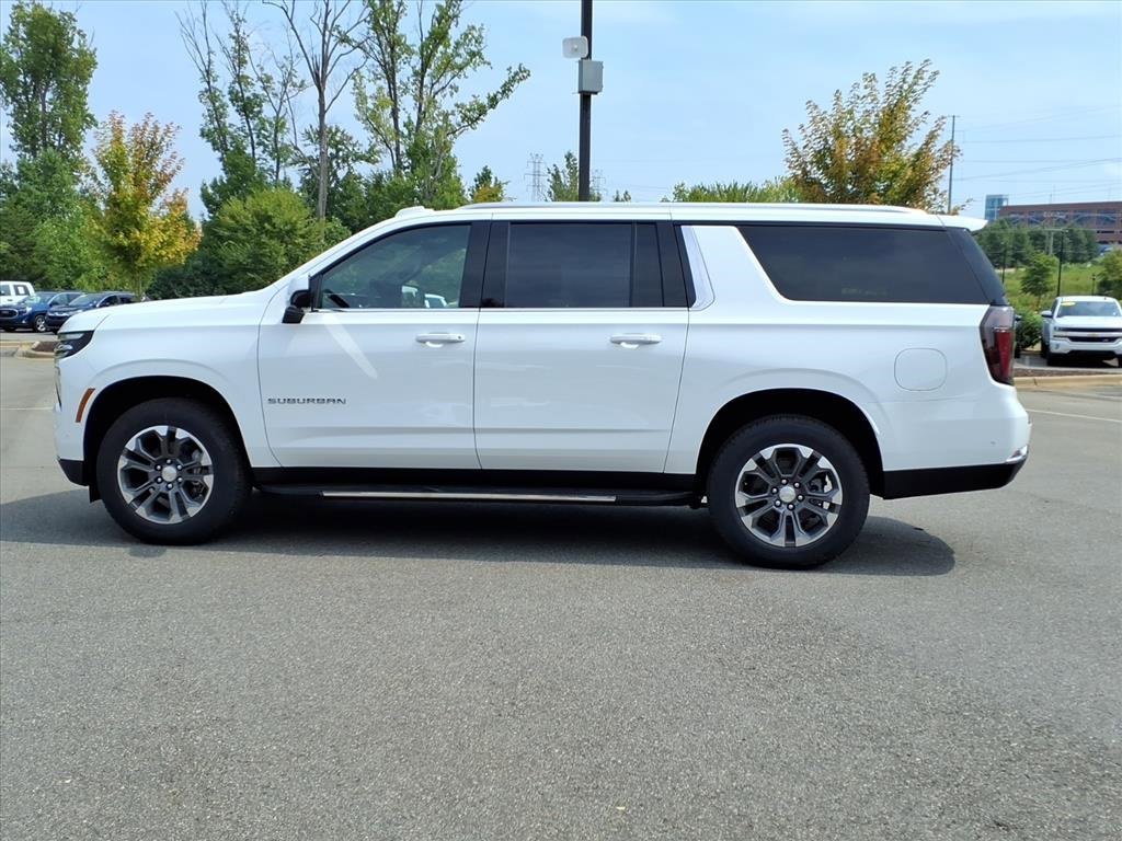 2025 Chevrolet Suburban LS photo 23