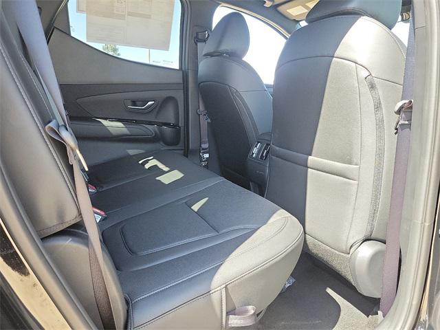 2025 Hyundai Santa Cruz SEL Activity photo 17