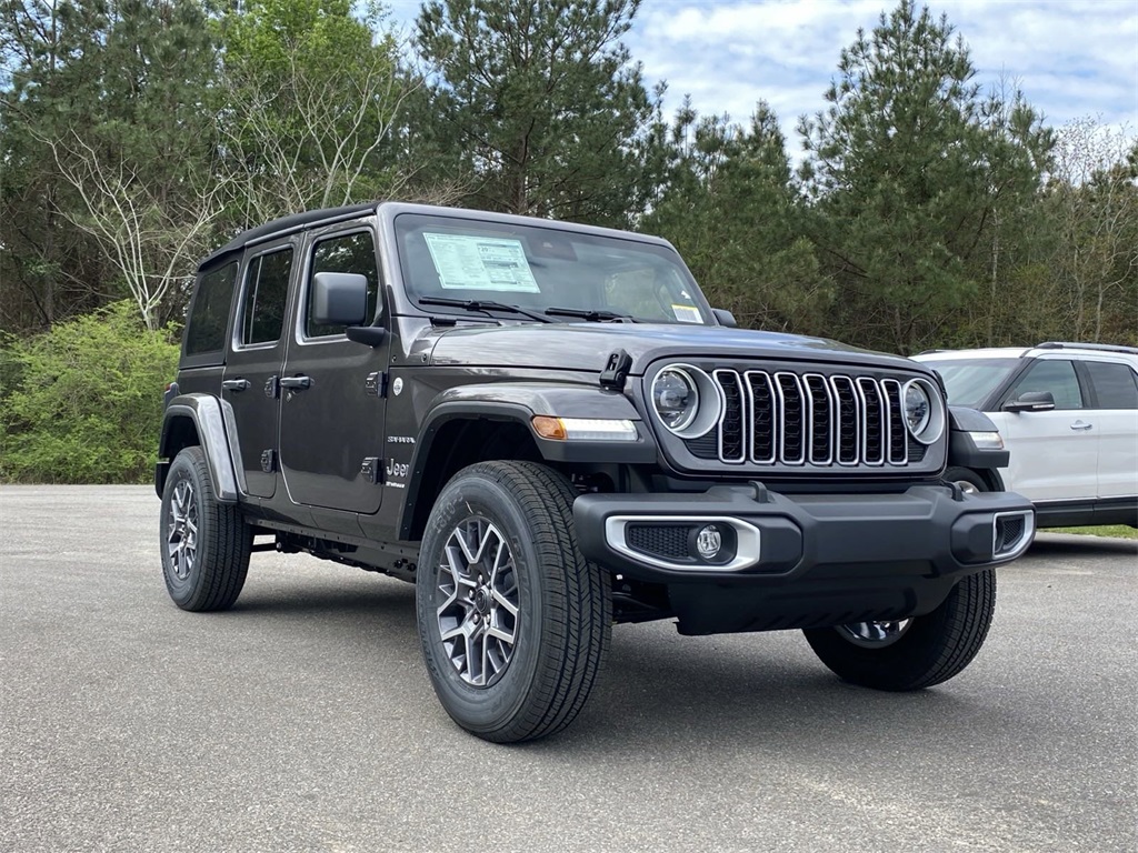 2024 Jeep Wrangler Sahara photo 7
