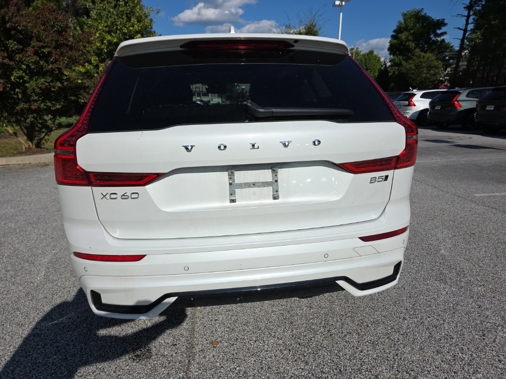 2023 Volvo XC60 B5 Ultimate photo 4