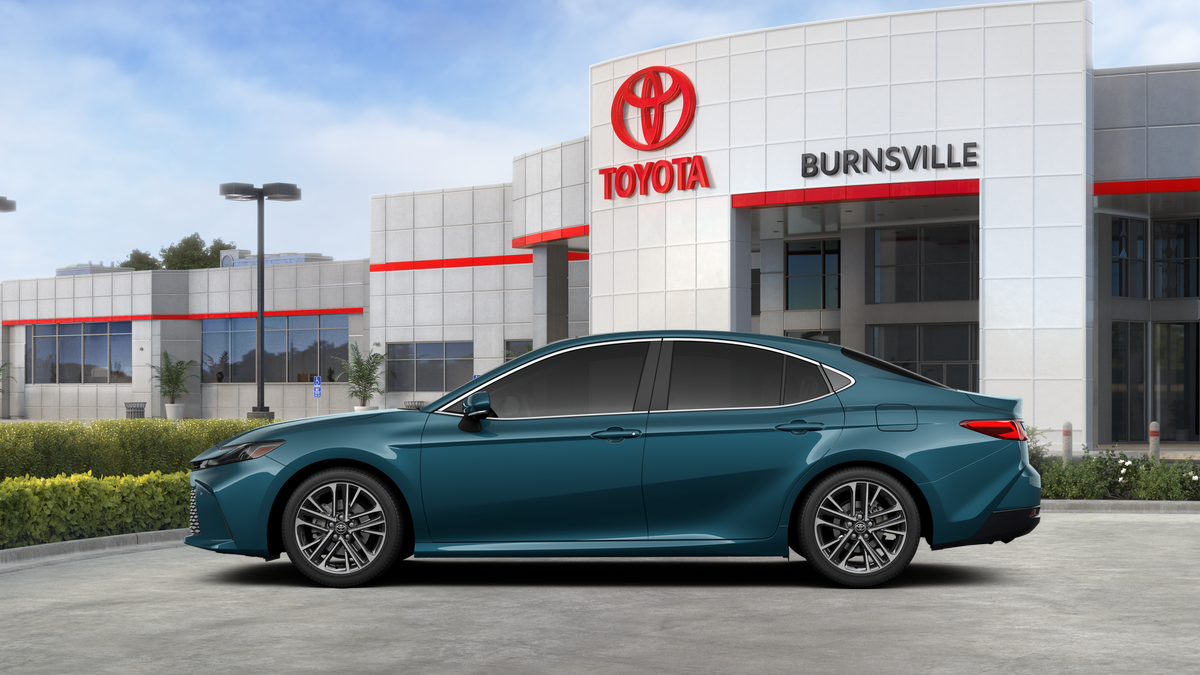 2025 Toyota Camry XLE photo 4