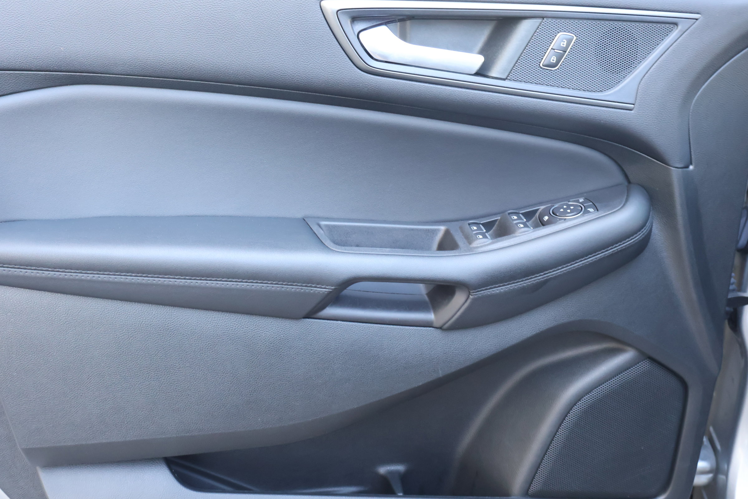 2022 Ford Edge SE photo 12