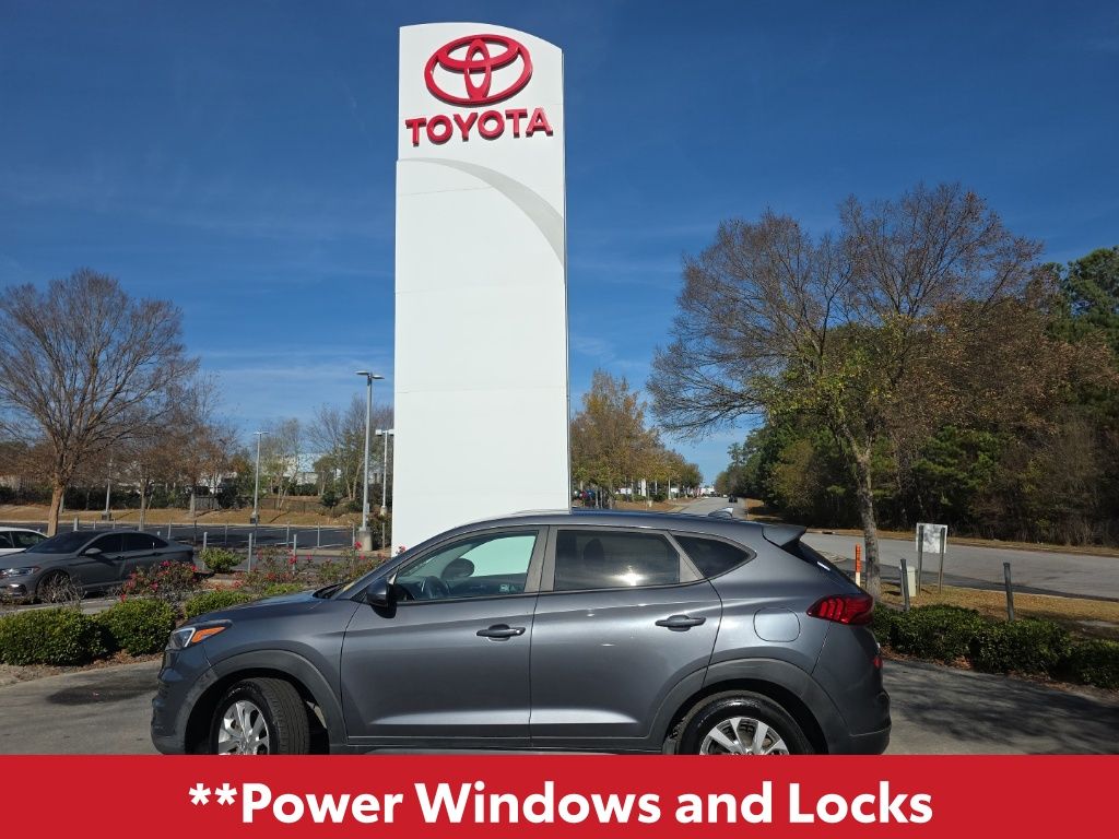 2019 Hyundai Tucson SE photo 2